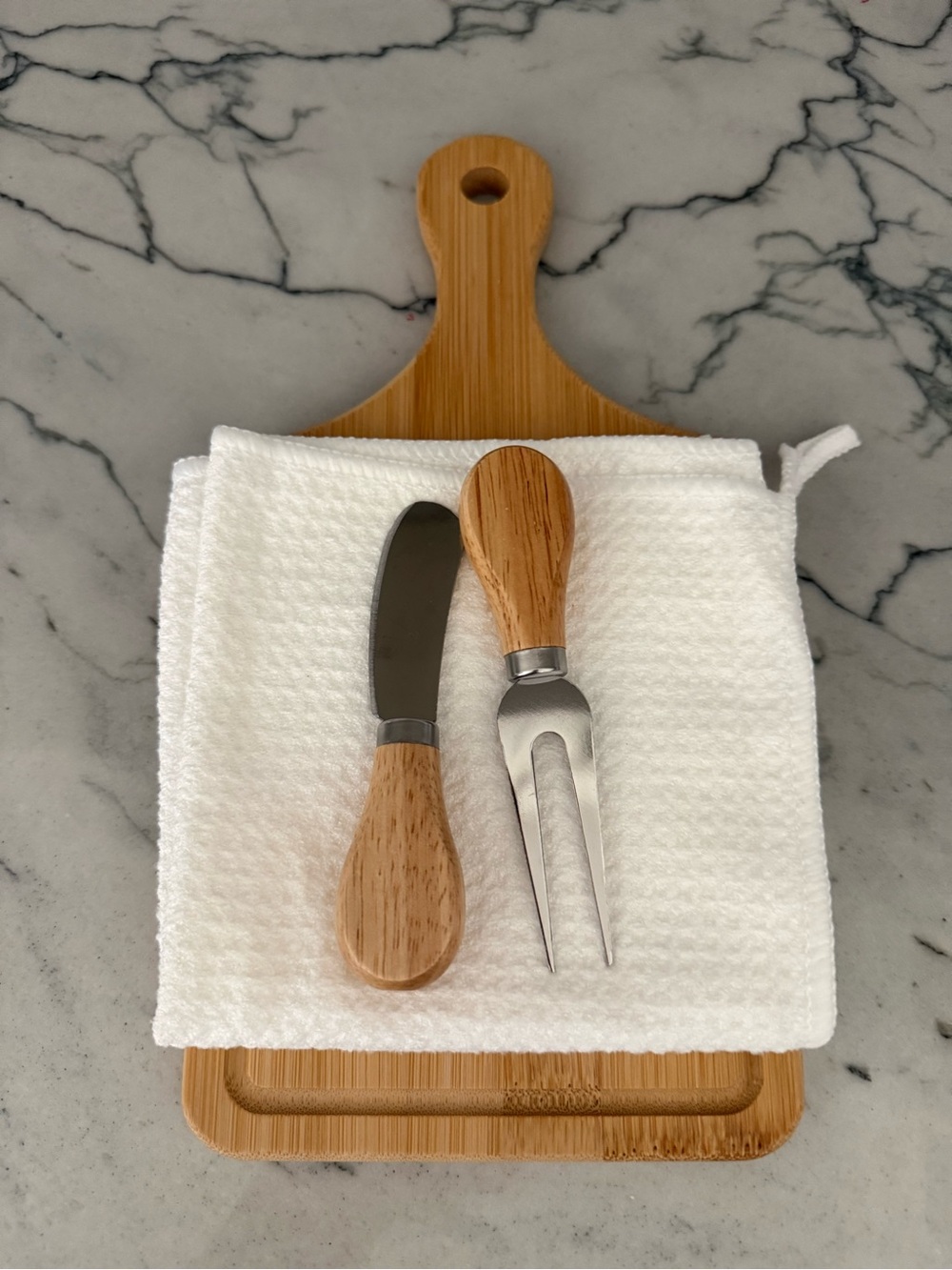Small cheese board and tool set with towel